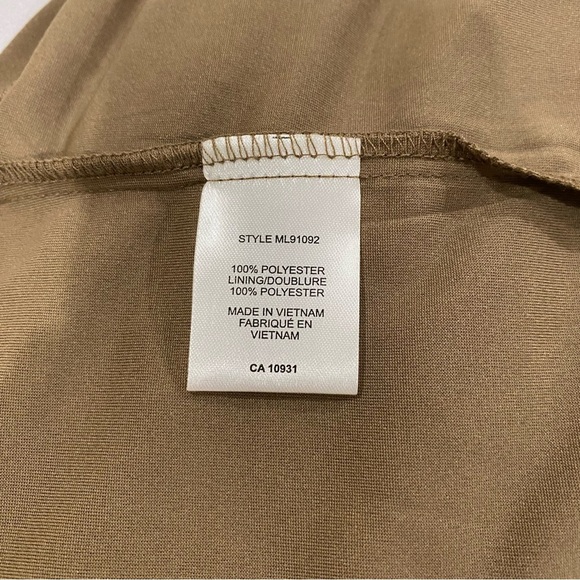 Melanie Lyne | NWT Brown Floral Chiffon Blouse 🩷 - Picture 10 of 10